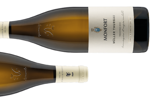 Bottle of Monfort Müller Thurgau Trentino DOC